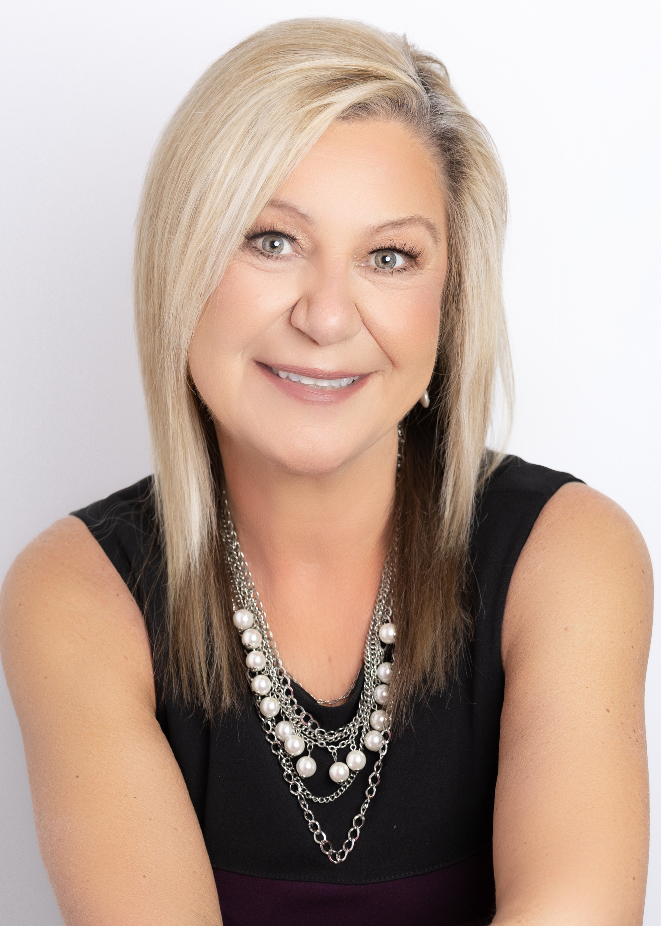 Debbie Grant, Berkshire Hathaway HomeServices Lake Ozark Realty